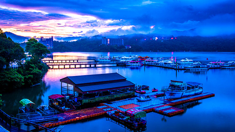 Hồ Nhật Nguyệt cảnh đẹp hùng vĩ và mơ màng sắc sơn thủy hữu tình
